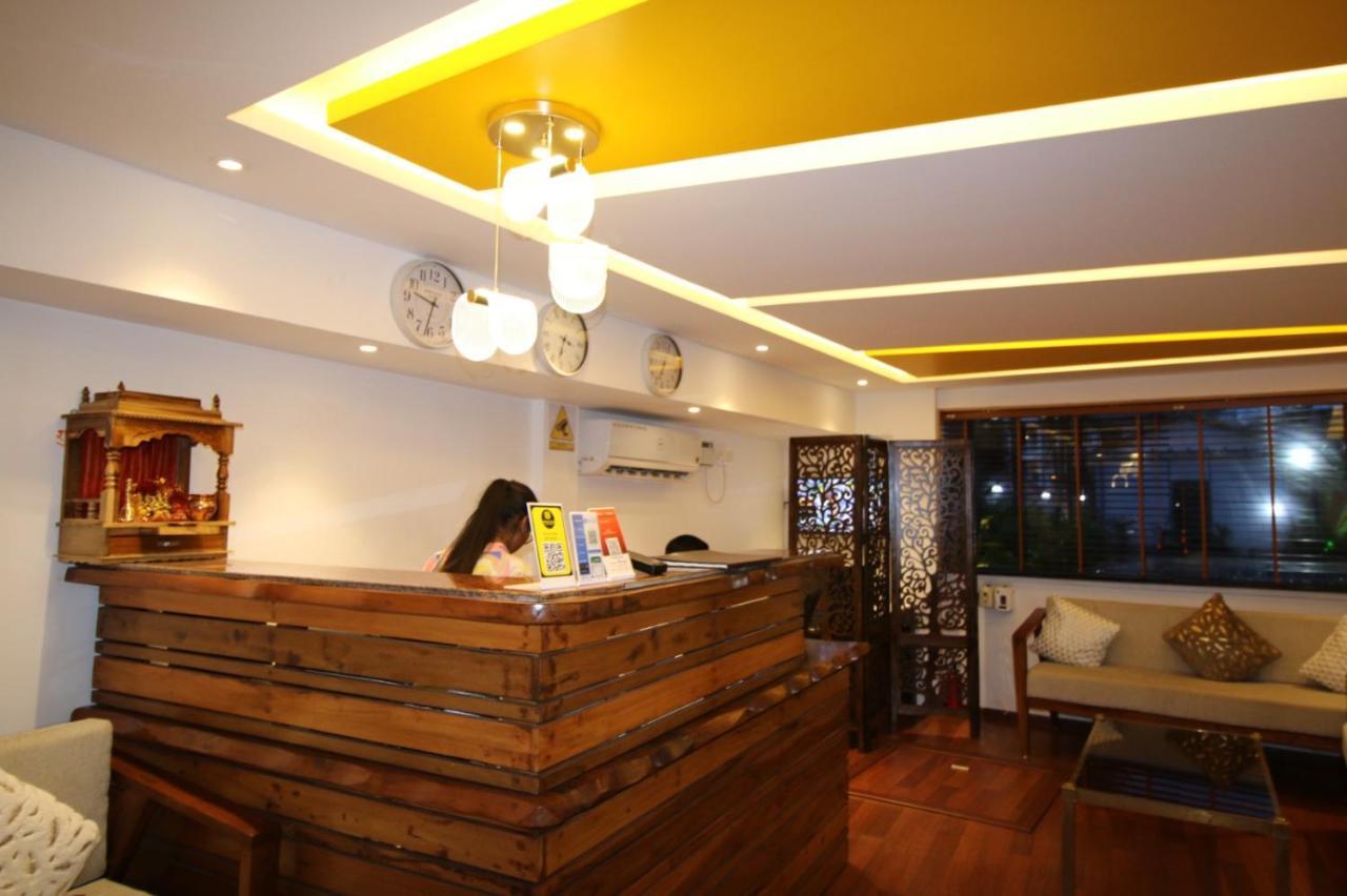 Gracias Cafe & Resort Morjim Luaran gambar