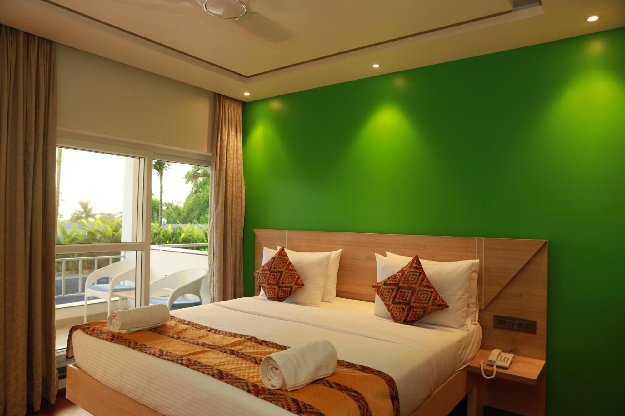 Gracias Cafe & Resort Morjim Luaran gambar
